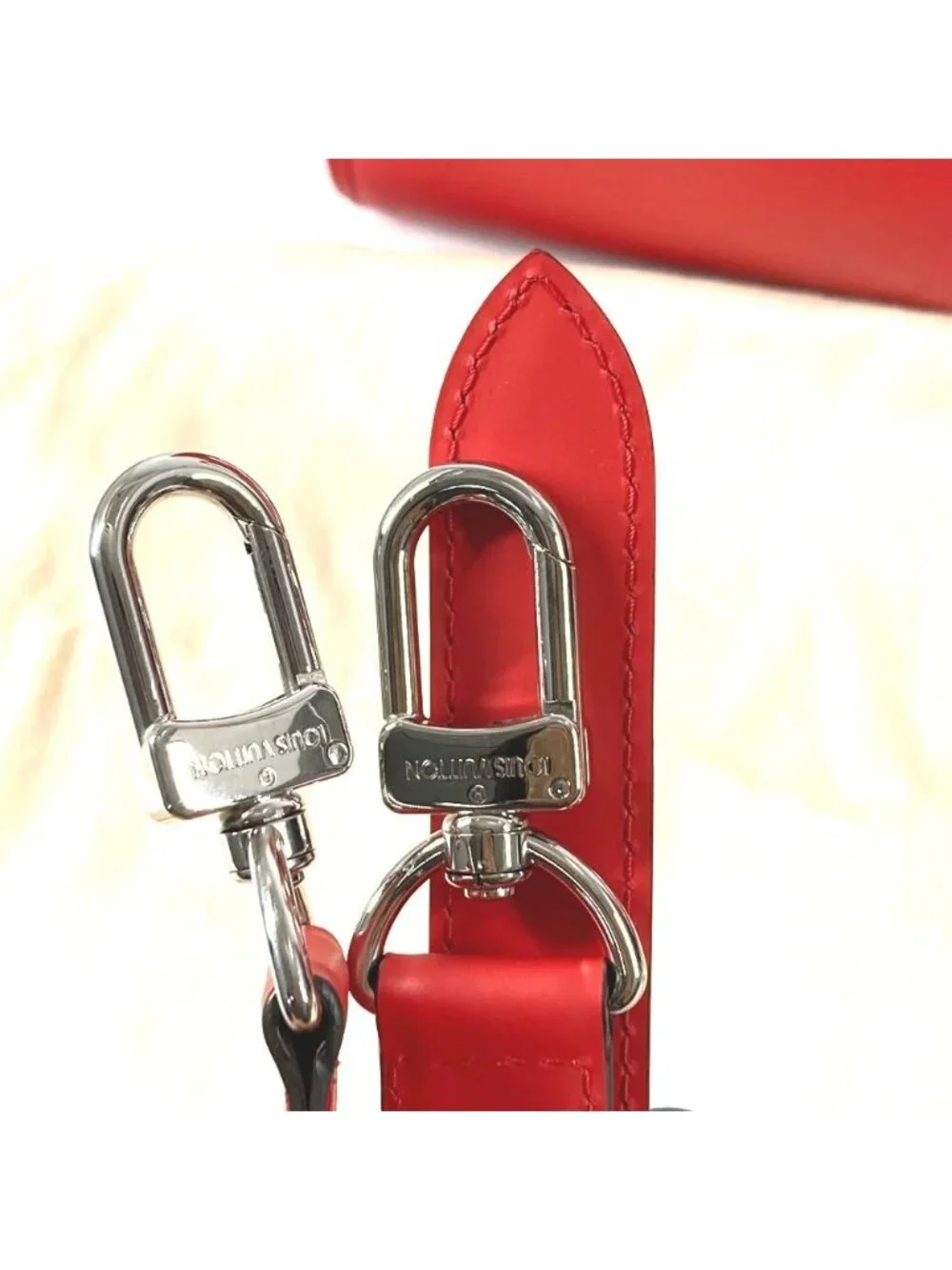 Louis Vuitton Boston Bag Keepall Bandouliere 45 Epi Leather Red